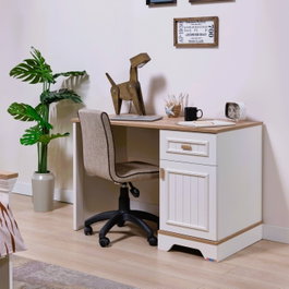 Hanah Home Escritorio de Estudio Monte Crema y Roble